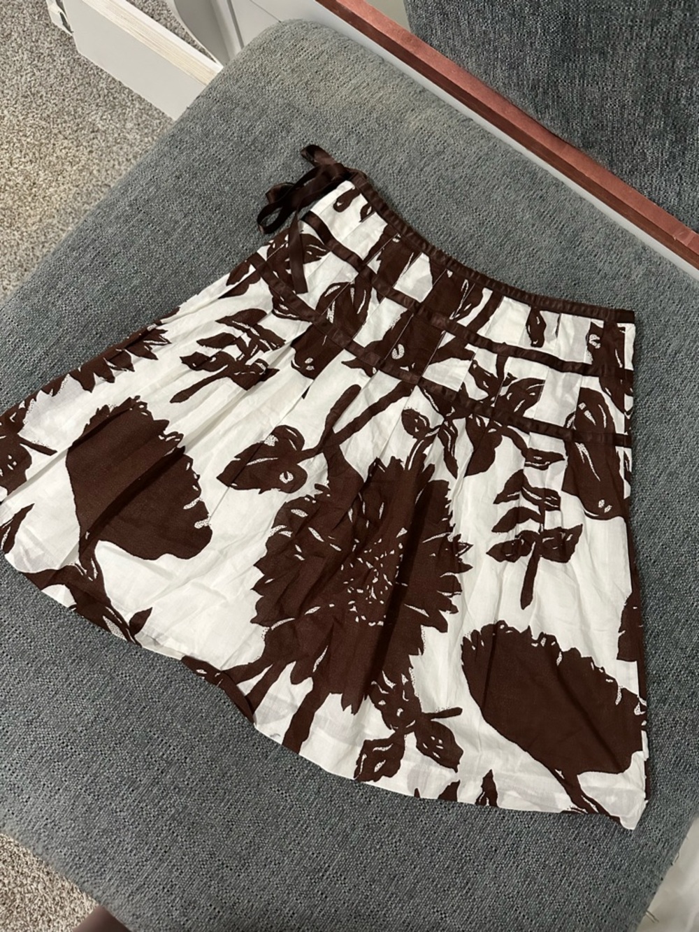 GAP brown summer skirt w bow